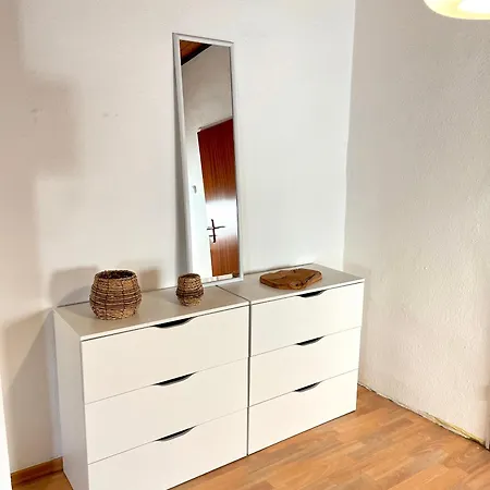 Apartment Ol City Mini-apartment No 1 *